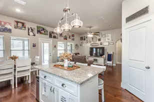 513 Pathfinder St, Collinsville, TX 76233 - Photo 12