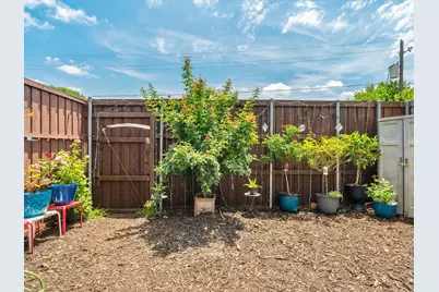 11926 Leisure Drive, Dallas, TX 75243 - Photo 20