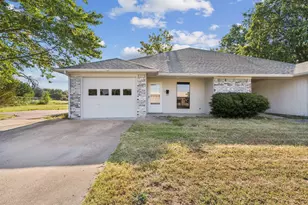 110 Lee St, Farmersville, TX 75442 - Photo 1