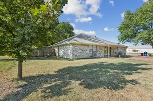 110 Lee St, Farmersville, TX 75442 - Photo 22