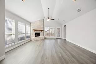 1036 Sandy Hill Rd, Burleson, TX 76028 - Photo 16