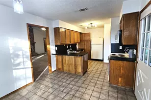 1700 Kendolph, Denton, TX 76205 - Photo 6