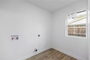 725 Middle Glen Dr, Garland, TX 75043 - Photo 18