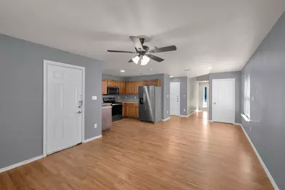 1205 E Powell Avenue, Fort Worth, TX 76104 - Photo 6