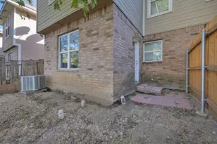 1205 E Powell Ave, Fort Worth, TX 76104 - Photo 20