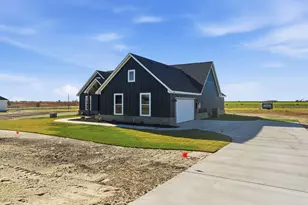 1005 Paramount Dr, Cresson, TX 76035 - Photo 2