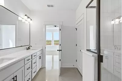 1005 Paramount Drive, Cresson, TX 76035 - Photo 12