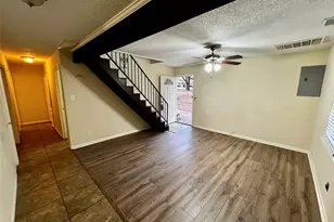 1706 Saddle Rd, Granbury, TX 76049 - Photo 4