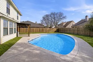 331 Hopewell St, Grand Prairie, TX 75052 - Photo 12