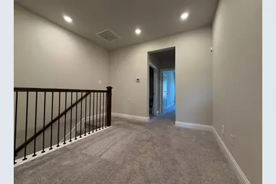 624 Hutchinson Lane, Lewisville, TX 75077 - Photo 20