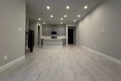 624 Hutchinson Lane, Lewisville, TX 75077 - Photo 10