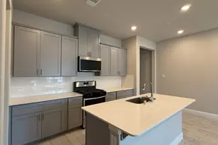 624 Hutchinson Ln, Lewisville, TX 75077 - Photo 6