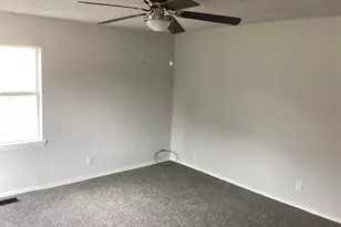 1506 S Travis St, Denison, TX 75021 - Photo 10