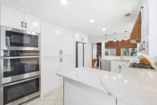 2813 Raintree Dr, Carrollton, TX 75006 - Photo 18