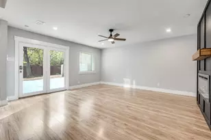 105 Shadow Ln, Euless, TX 76039 - Photo 6