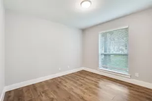 105 Shadow Ln, Euless, TX 76039 - Photo 32