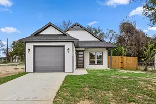 804 N Needmore, Athens, TX 75751 - Photo 1