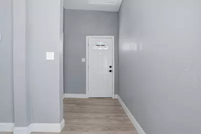 1107 E Allen Avenue, Fort Worth, TX 76104 - Photo 6