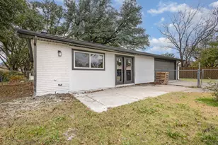 6402 Faircove Cir, Garland, TX 75043 - Photo 24