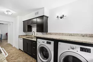 11102 Valleydale Dr, Dallas, TX 75230 - Photo 14