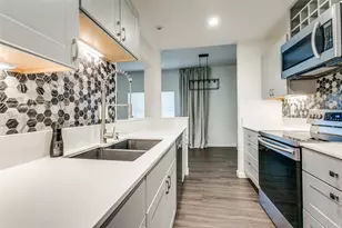 8601 Park Ln, Dallas, TX 75231 - Photo 10