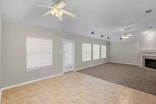 511 Rocky Creek Dr, Mansfield, TX 76063 - Photo 12