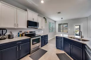 8601 Trailblazer Dr, Cross Roads, TX 76227 - Photo 8
