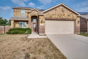 8601 Trailblazer Dr, Cross Roads, TX 76227 - Photo 2