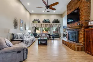 1306 Norfolk Ct, Garland, TX 75044 - Photo 8