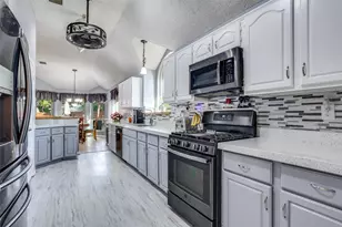 1306 Norfolk Ct, Garland, TX 75044 - Photo 12