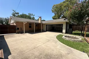 9630 Livenshire Dr, Dallas, TX 75238 - Photo 36