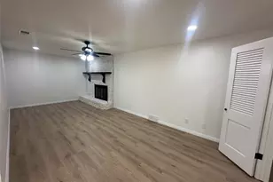 9630 Livenshire Dr, Dallas, TX 75238 - Photo 8