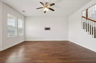 313 Marble Creek Dr, Fort Worth, TX 76131 - Photo 6