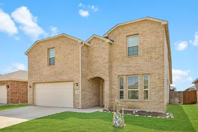 313 Marble Creek Drive, Fort Worth, TX 76131 - Photo 2