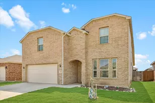 313 Marble Creek Dr, Fort Worth, TX 76131 - Photo 2