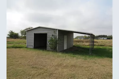 2009 Bluhm Road, West, TX 76691 - Photo 18