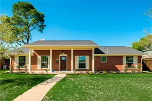 10216 Carry Back Cir, Dallas, TX 75229 - Photo 2