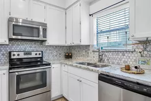 4402 Holland Ave, Dallas, TX 75219 - Photo 10