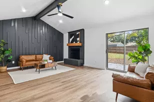 1910 Longmeadow Dr, Arlington, TX 76015 - Photo 2