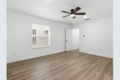 1910 Longmeadow Drive, Arlington, TX 76015 - Photo 20