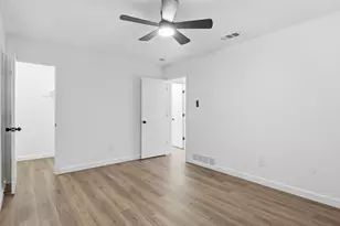 1910 Longmeadow Dr, Arlington, TX 76015 - Photo 22