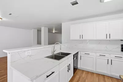 932 Robbins Way, Saginaw, TX 76179 - Photo 10