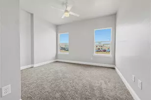 2105 College St, Greenville, TX 75401 - Photo 4
