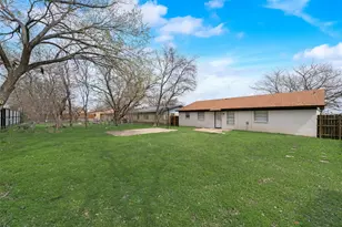 4809 Jordan Park Dr, Haltom City, TX 76117 - Photo 32