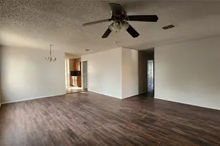 2931 Marco Dr, Grand Prairie, TX 75052 - Photo 10