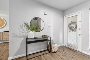 105 Yorkshire Ct, Euless, TX 76040 - Photo 8