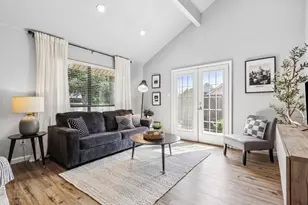 105 Yorkshire Ct, Euless, TX 76040 - Photo 10