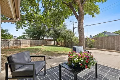 105 Yorkshire Court, Euless, TX 76040 - Photo 36