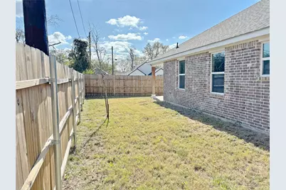 1311 Wright Street, Greenville, TX 75401 - Photo 32