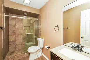 1510 Carlisle St, Irving, TX 75062 - Photo 12